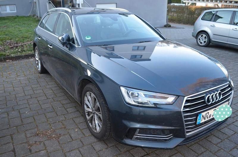 Gebraucht Audi A4 Design 150 PS (110 kW) 2019 Grau Kombi