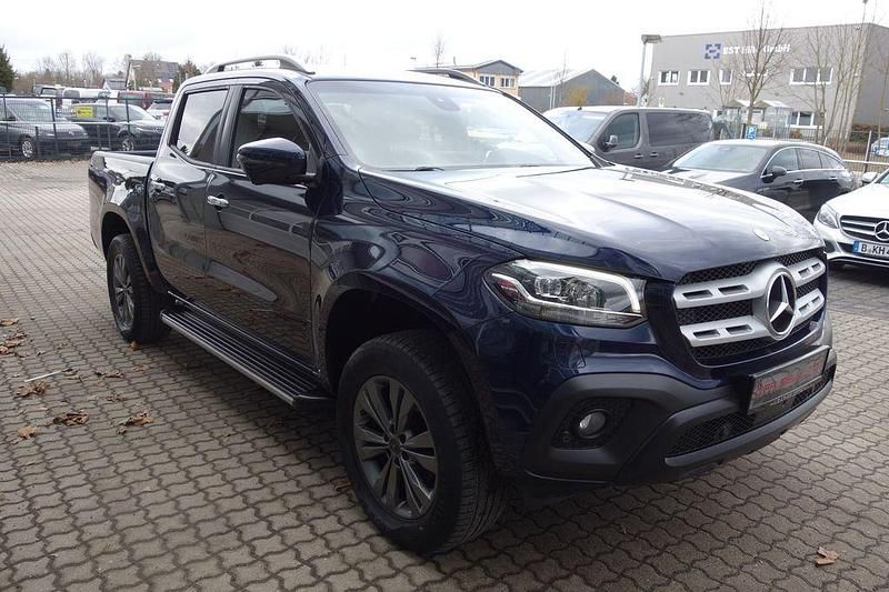 Gebraucht Mercedes X250 Progressive 190 PS (139 kW) 2018 Cavasanitblaumet Abholung