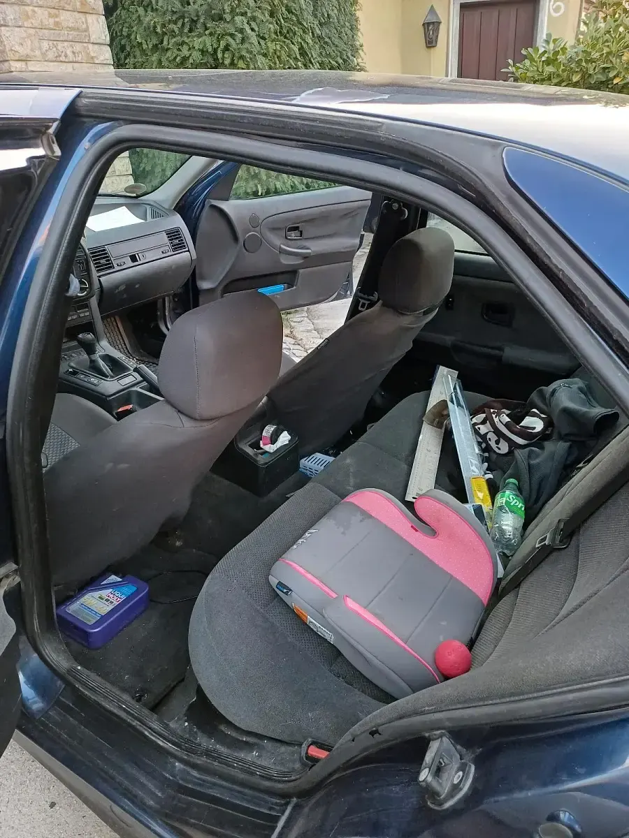 Brugt BMW 318 113 HK (83 kW) 1993 Blå Sedan
