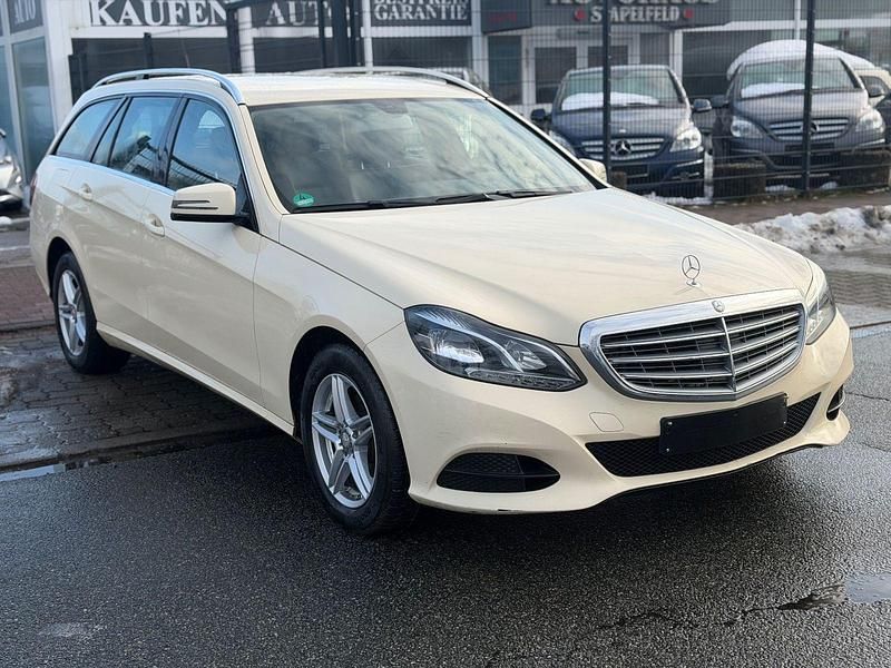 Gebraucht Mercedes E200 136 PS (100 kW) 2015 Beige Kombi