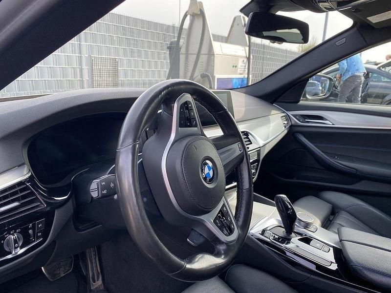 Gebraucht BMW 540 Performance 320 PS (235 kW) 2019 Schwarz Kombi