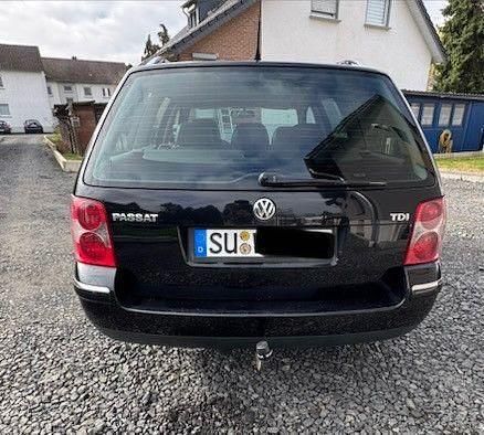 Gebraucht VW Passat Highline 131 PS (96 kW) 2005 Schwarz Kombi