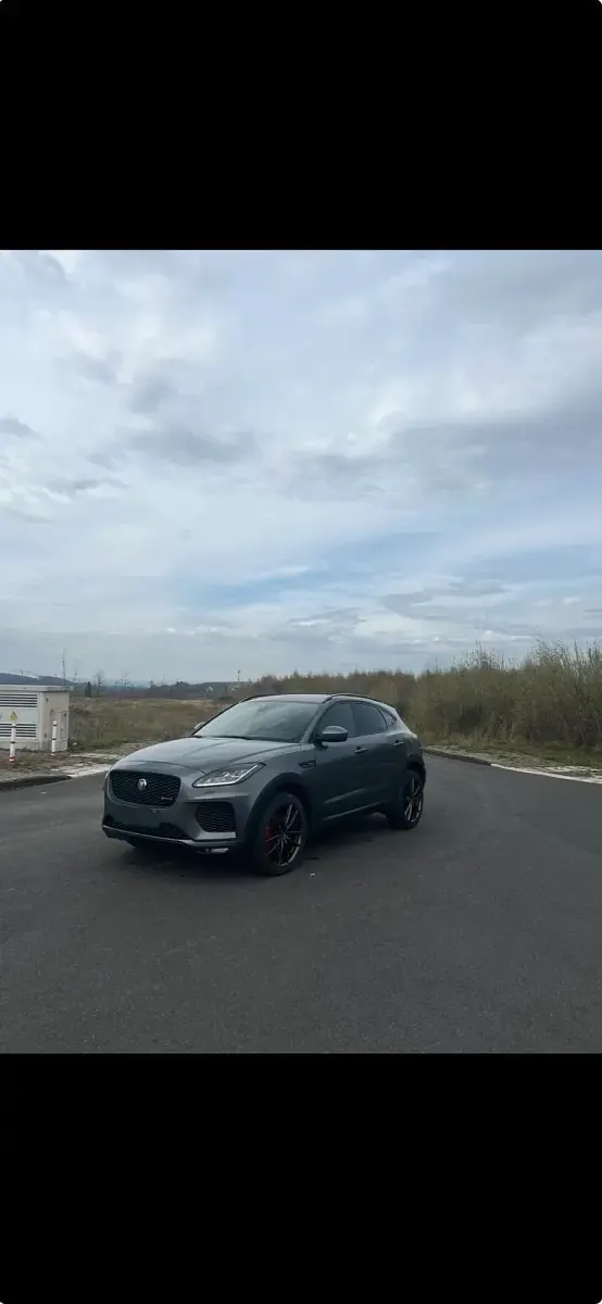 Gebraucht Jaguar E-Pace R-Dynamic 200 PS (147 kW) 2018 Grau SUV