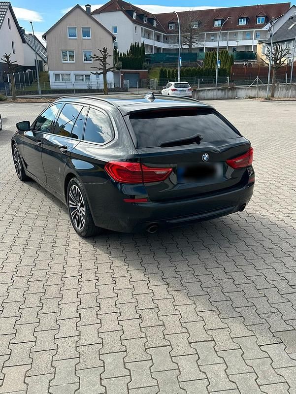 Gebraucht BMW 525 231 PS (169 kW) 2018 Schwarz Kombi