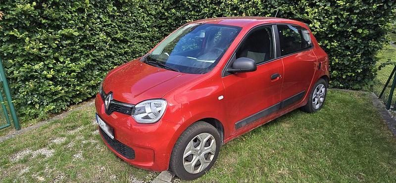 Rot Gebraucht 2019 Renault Twingo Life Kleinwagen | 5.900 € (Guter Preis) - Bild 1/4