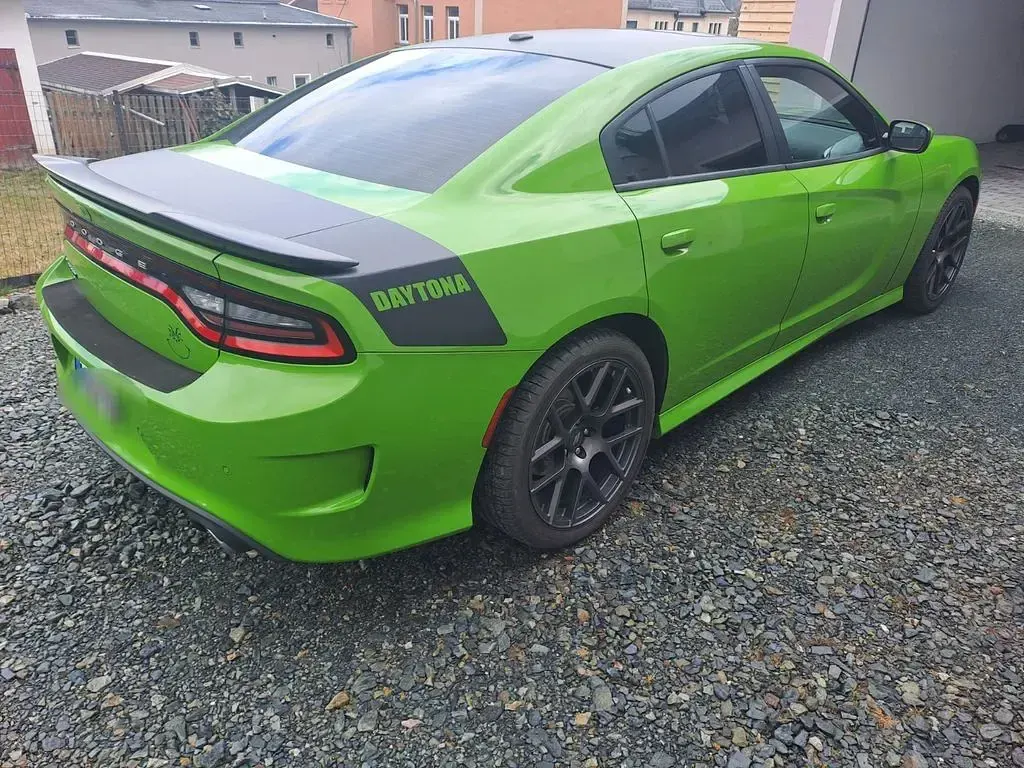 Gebraucht Dodge Charger 373 PS (274 kW) 2017 Grün Limousine
