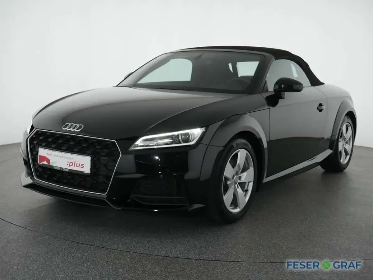 Gebraucht Audi TT Roadster Sport 197 PS (144 kW) 2023 Mythosschwarz metallic Cabrio
