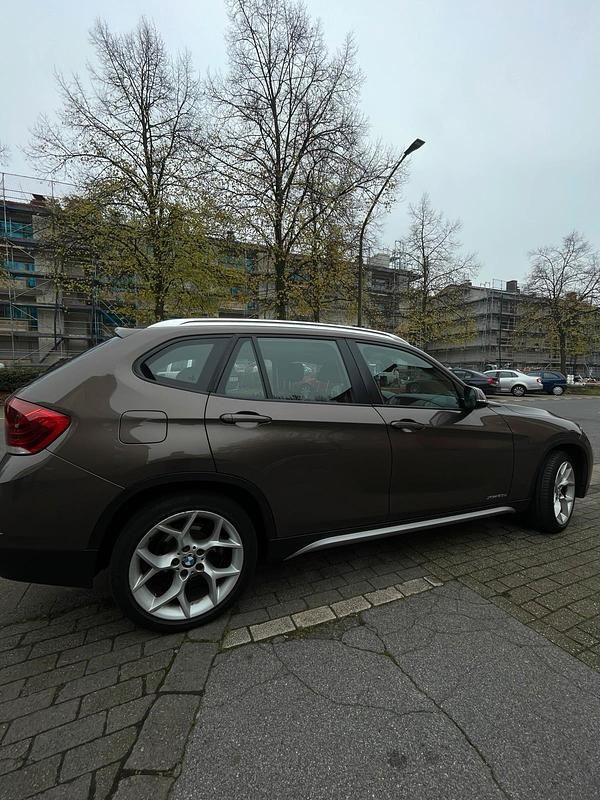 Gebraucht BMW X1 180 PS (132 kW) 2014 Braun SUV