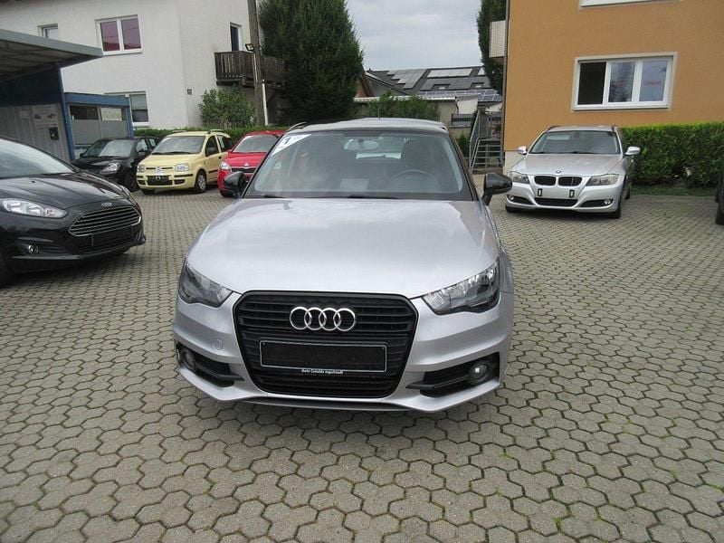 Silber Gebraucht 2015 Audi A1 Sportback S-Line Kleinwagen | 9.900 € (Superpreis) - Bild 1/2