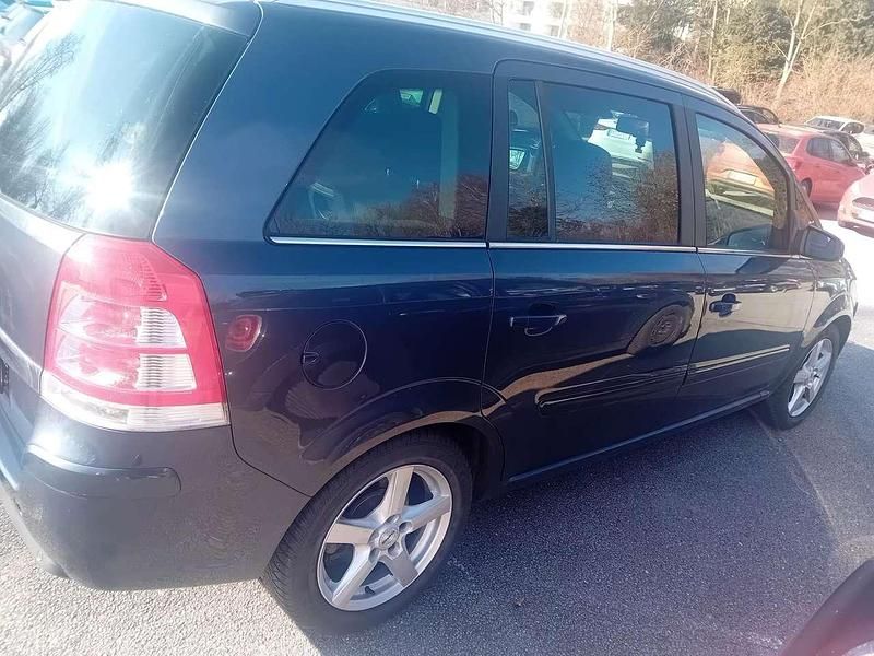 Gebraucht Opel Zafira Selection 150 PS (110 kW) 2009 Van / Kleinbus