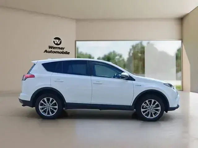 Gebraucht Toyota RAV4 Edition-S 155 PS (114 kW) 2017 Weiß SUV