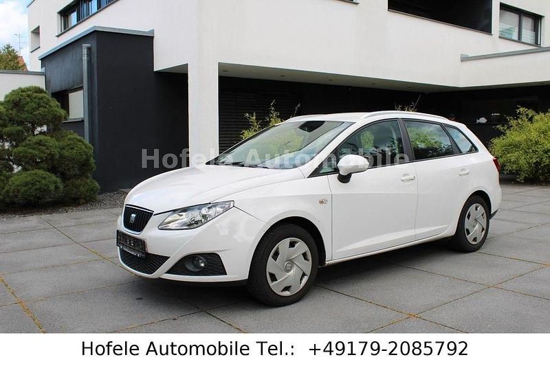 Weiß Gebraucht 2010 Seat Ibiza Style Limousine | 3.950 € (Fairer Preis) - Bild 1/4