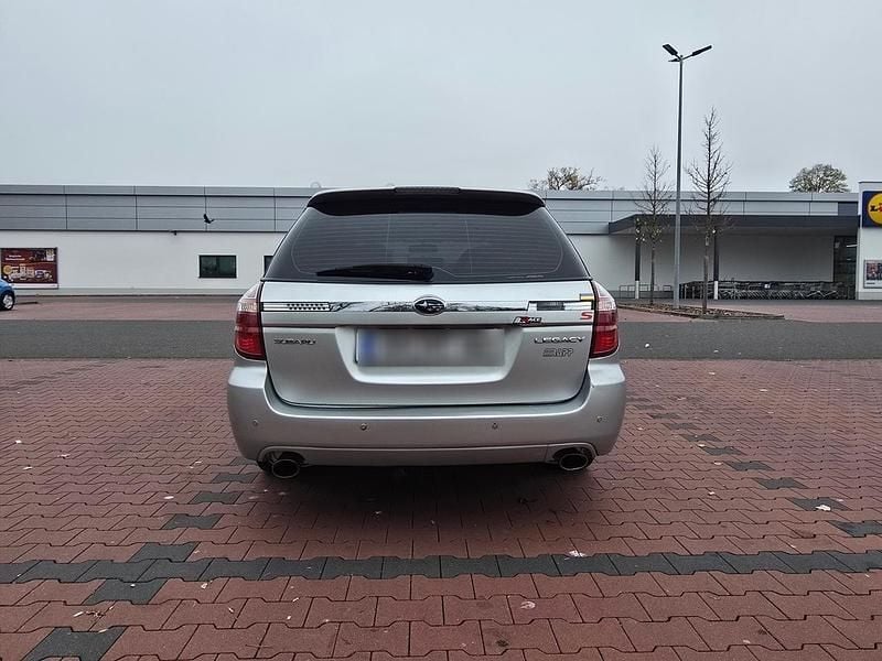 Gebraucht Subaru Legacy 165 PS (121 kW) 2007 Silber Kombi