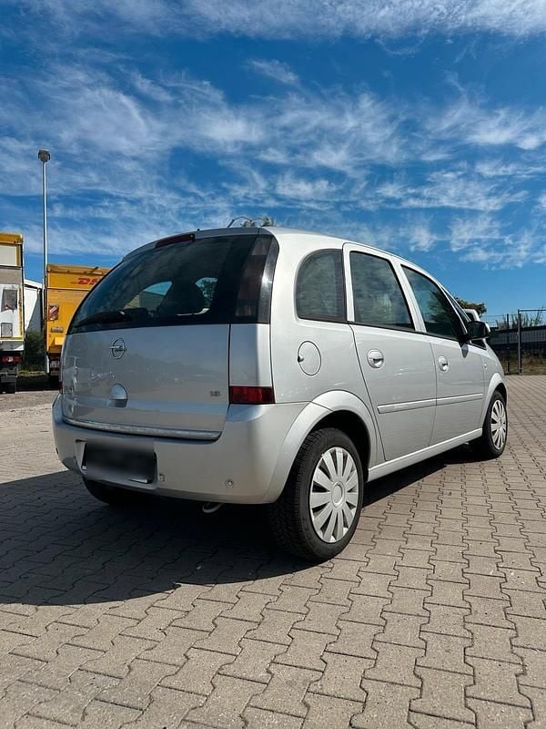 Grau Gebraucht 2006 Opel Meriva Van / Kleinbus | 1.699 € (Guter Preis) - Bild 1/3