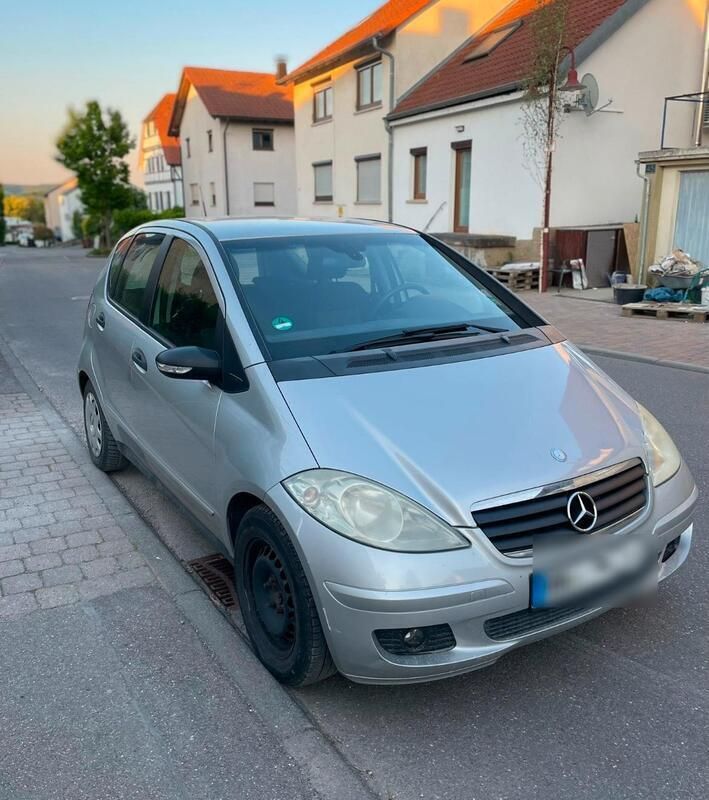 Silber Gebraucht 2004 Mercedes A180 Kleinwagen | 750 € (Superpreis) - Bild 1/4