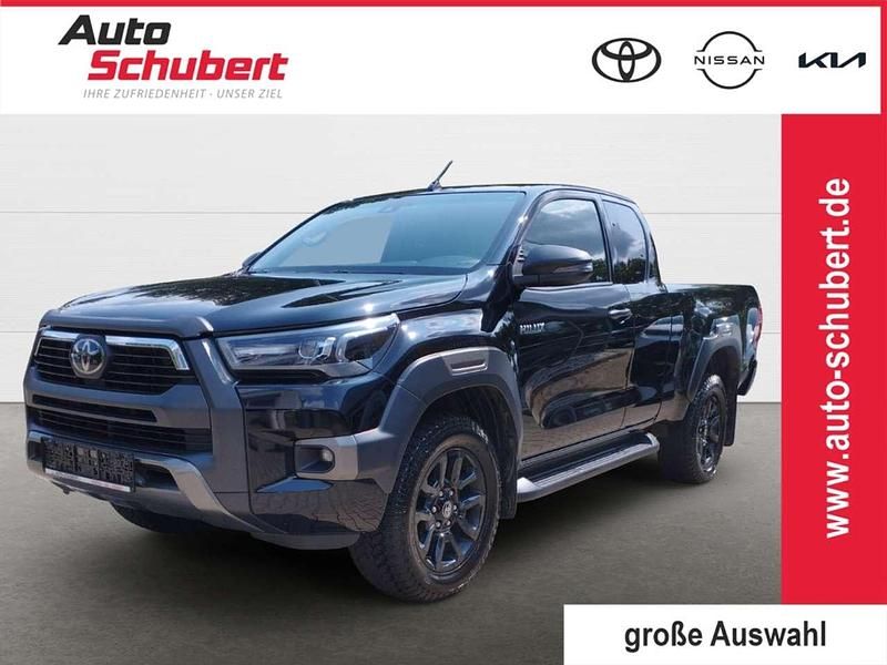 Attitude black mc. Gebraucht 2022 Toyota HiLux Abholung | 41.890 € (Fairer Preis) - Bild 1/2