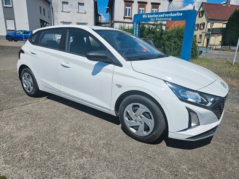 Weiß Neu 2025 Hyundai i20 Limousine | 14.990 € (Superpreis) - Bild 1/4