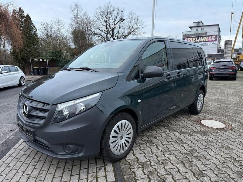 Grün Gebraucht 2019 Mercedes Vito Edition Van | 29.950 € (Superpreis) - Bild 1/4