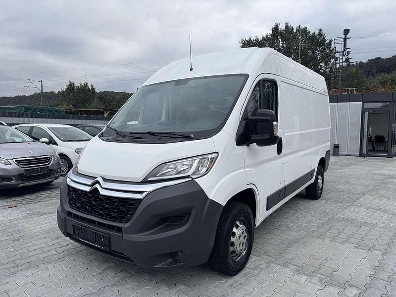 Weiß Gebraucht 2016 Citroën Jumper Profi Van / Kleinbus | 6.900 € (Fairer Preis) - Bild 1/4