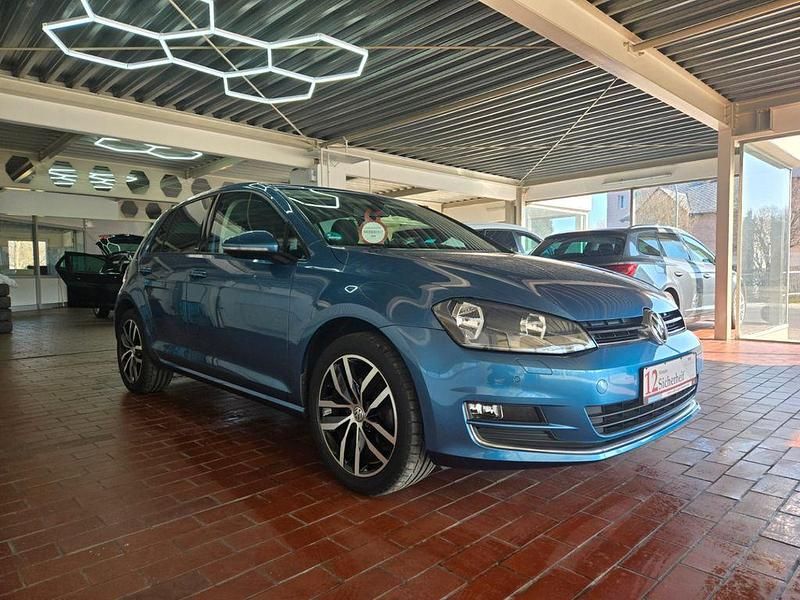 Gebraucht VW Golf VII Allstar 110 PS (80 kW) 2016 Blau Limousine