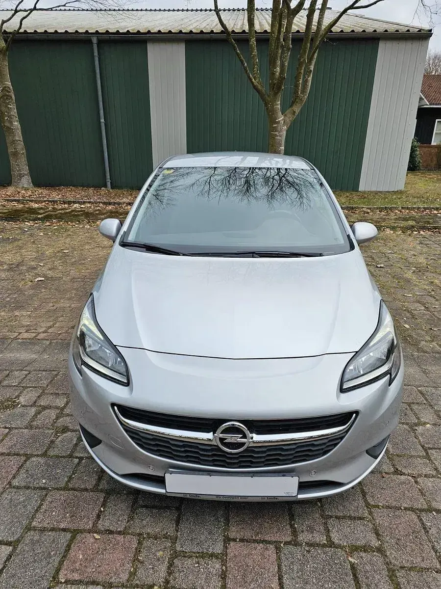 Używany Opel Corsa 90 KM (66 kW) 2019 Srebrny Hatchback