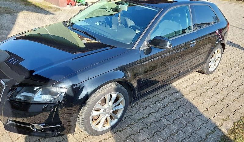 Gebraucht Audi A3 Ambition 125 PS (91 kW) 2011 Schwarz Kleinwagen