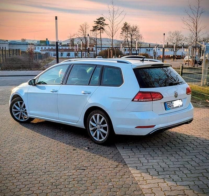 Gebraucht VW Golf VII Sound 150 PS (110 kW) 2017 Weiß Kombi