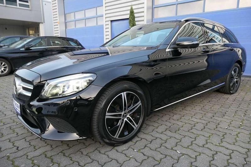 Other Gebraucht 2021 Mercedes C220 Avantgarde Kombi | 22.950 € (Superpreis) - Bild 1/4