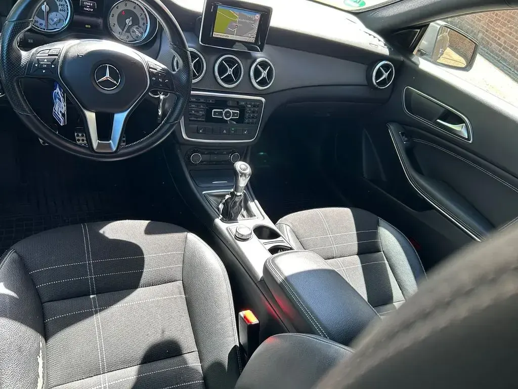 Gebraucht Mercedes CLA180 122 PS (89 kW) 2013 Grau Limousine
