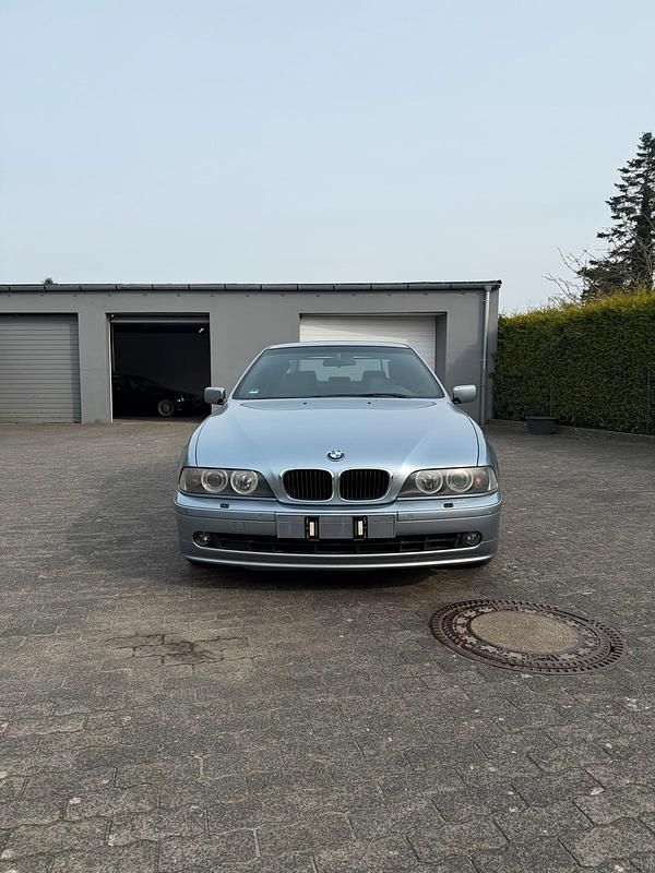 Second-hand BMW 525 163 CP (119 kW) 2003 Argintiu Berlinǎ
