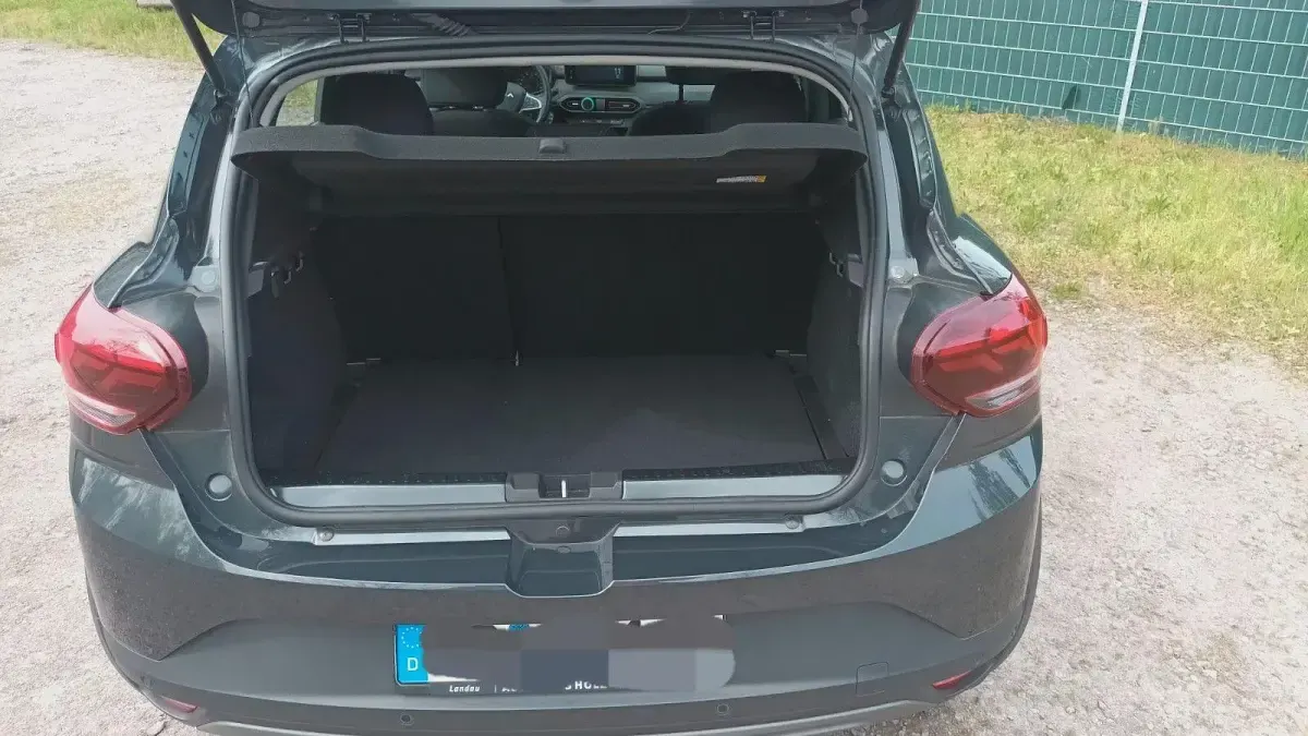 Gebraucht Dacia Sandero Expression 91 PS (66 kW) 2023 Grau Limousine