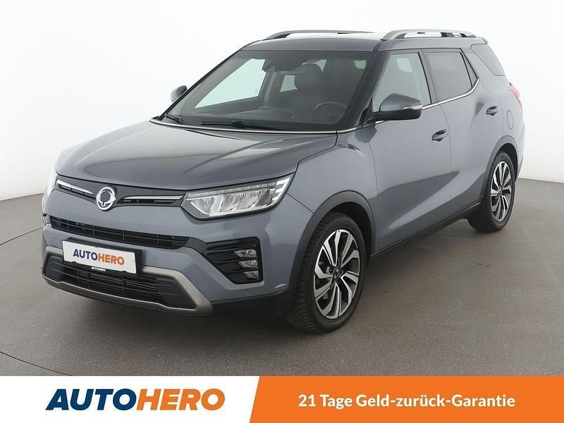 Grau Gebraucht 2021 Ssangyong Tivoli Sapphire SUV | 19.990 € (Teuer) - Bild 1/3