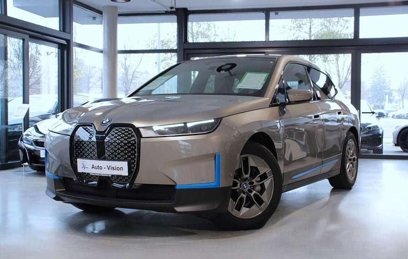 Oxidgrau/oxidgrau ii Gebraucht 2022 BMW iX SUV | 39.900 € (Guter Preis) - Bild 1/4