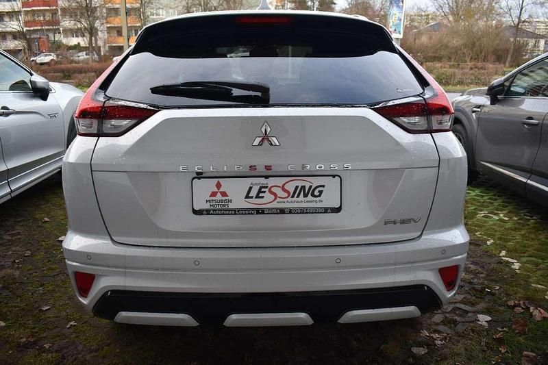 Gebraucht Mitsubishi Eclipse Cross Select 188 PS (138 kW) 2024 Titanweiß SUV