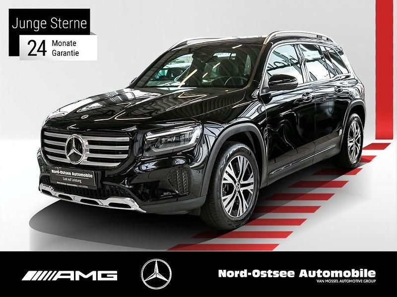 Metalliclack kosmosschwarz Gebraucht 2025 Mercedes GLB200 Progressive SUV | 37.990 € (Fairer Preis) - Bild 1/4