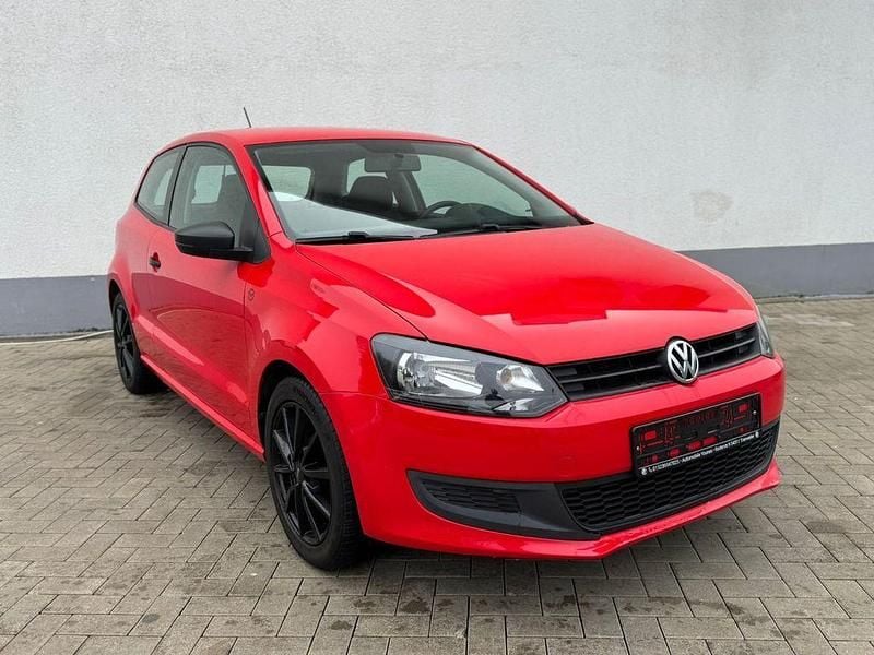 Rot Gebraucht 2013 VW Polo Trendline Kleinwagen | 3.900 € (Fairer Preis) - Bild 1/4