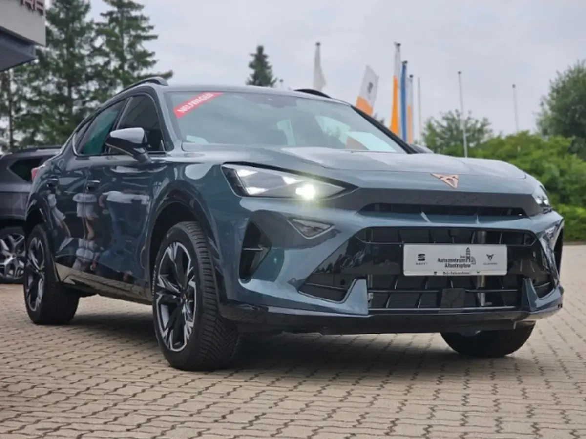 Gebraucht Cupra Formentor 150 PS (110 kW) 2024 Fjord blau SUV