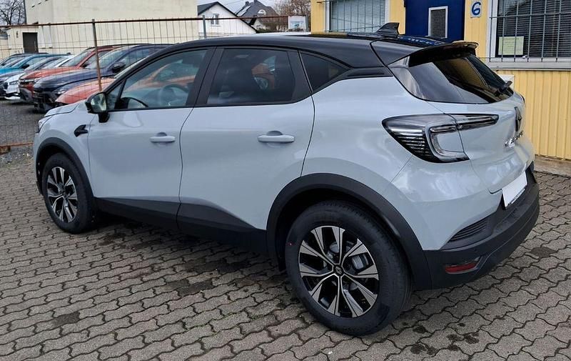 Neu Renault Captur 116 PS (85 kW) 2026 Bicolor rafale / schwarz SUV