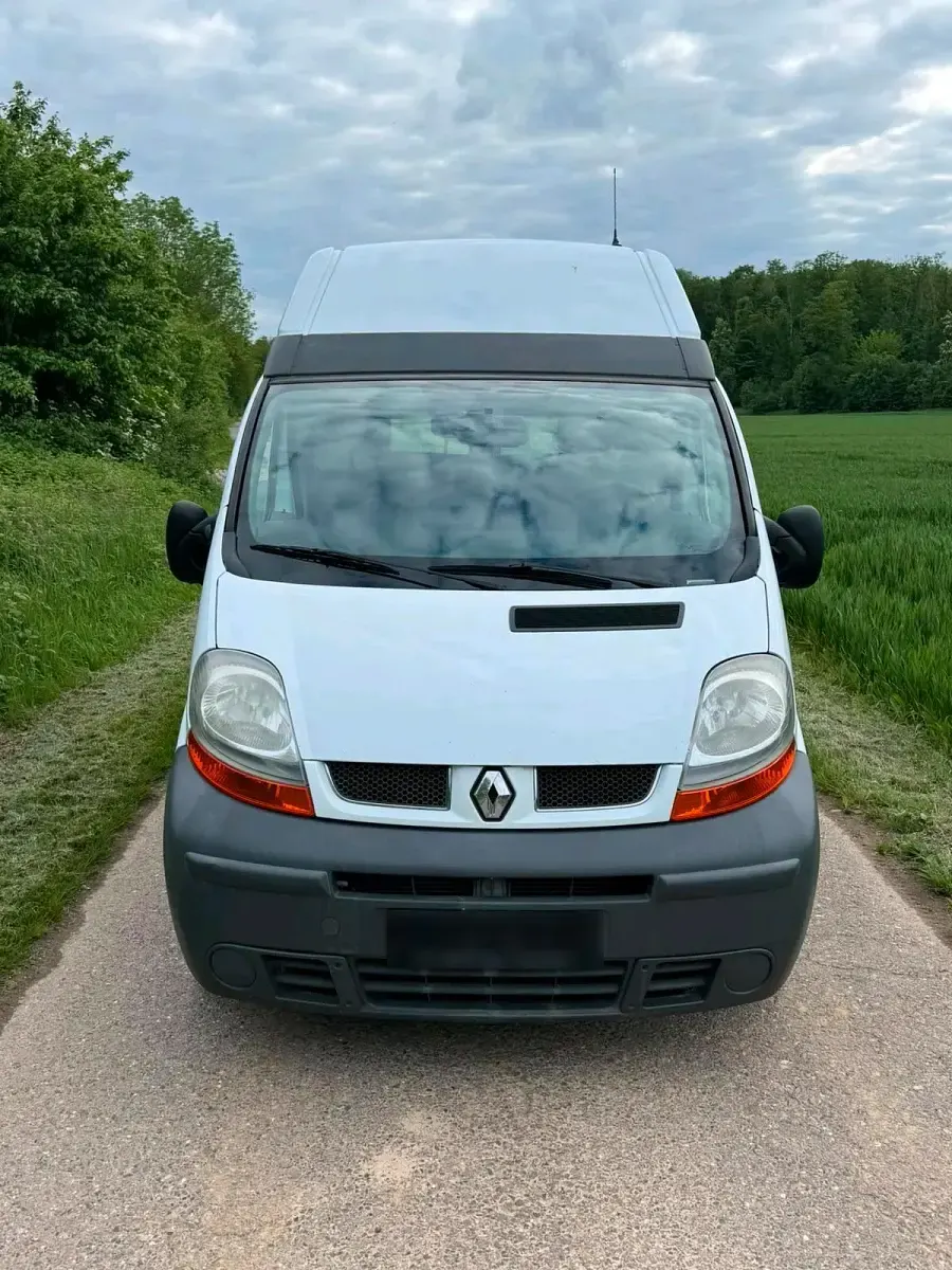 Gebraucht Renault Trafic 135 PS (99 kW) 2006 Weiß Van / Kleinbus
