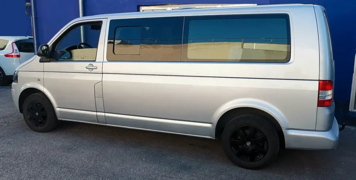 Gebraucht VW T5 131 PS (96 kW) 2008 Silber Van