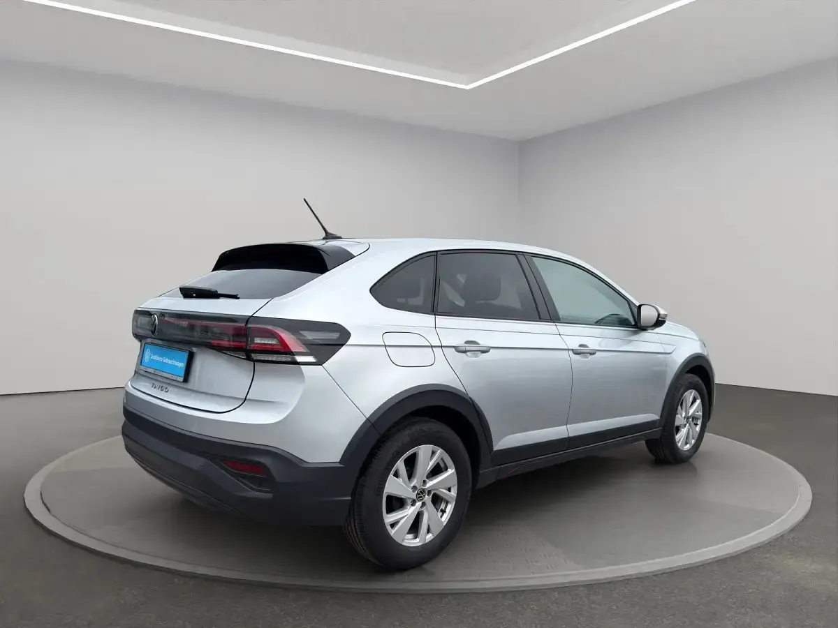 Gebraucht VW Taigo Basis 95 PS (69 kW) 2022 Silber SUV