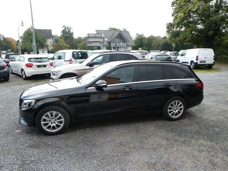 Schwarz Gebraucht 2014 Mercedes C180 Limousine | 10.999 € (Superpreis) - Bild 1/4