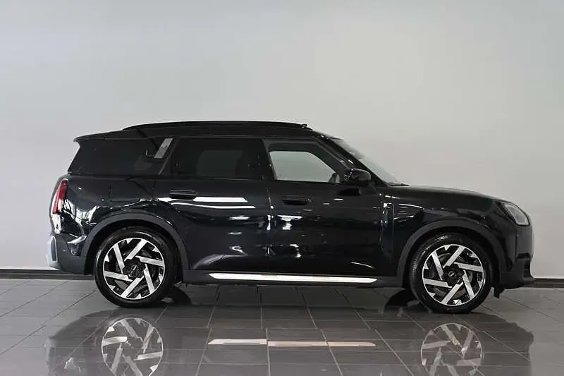 Gebraucht Mini Cooper Countryman 230 kW (313 PS) 2024 Schwarz midnight black ii metallic (metallic) SUV
