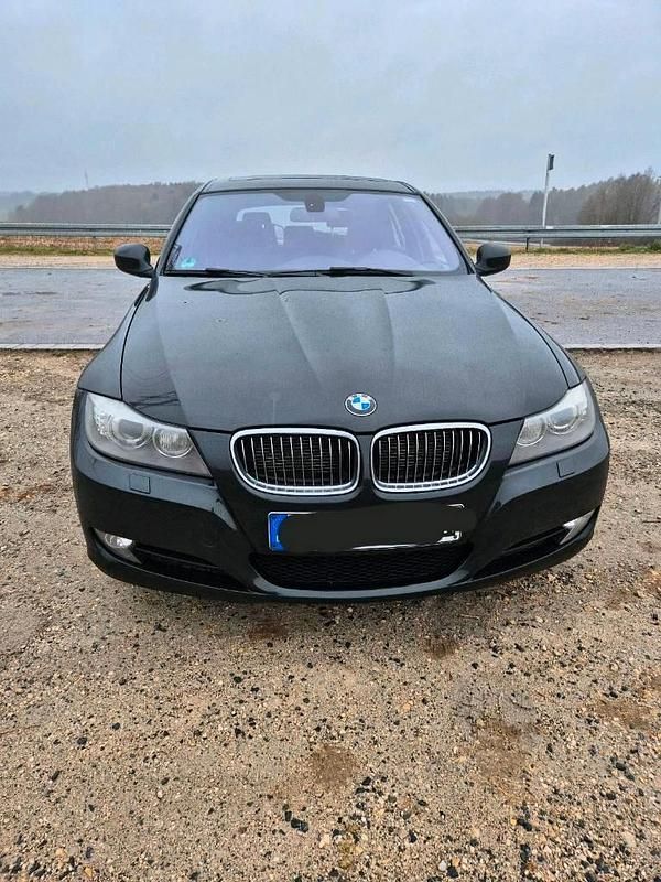 Gebraucht BMW 325 Exclusive 218 PS (160 kW) 2010 Schwarz Kombi