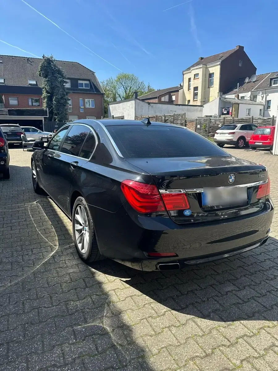Gebraucht BMW 750L 408 PS (300 kW) 2009 Schwarz Limousine