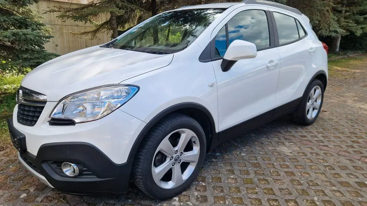 Gebraucht Opel Mokka 140 PS (102 kW) 2012 Weiß SUV