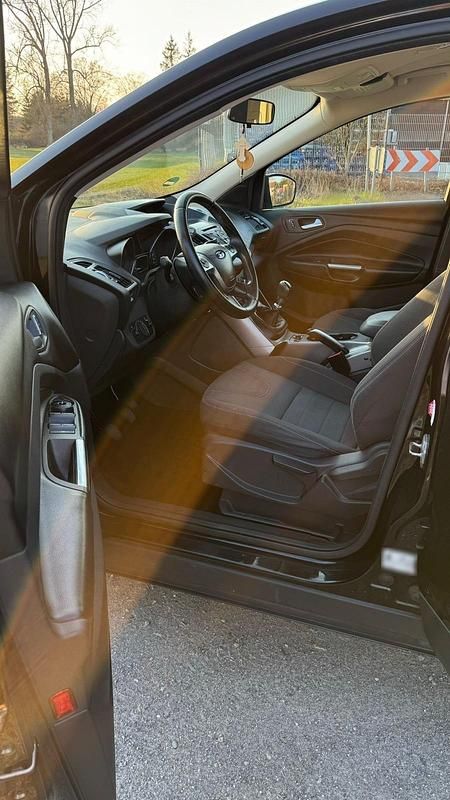 Gebraucht Ford Kuga 150 PS (110 kW) 2013 SUV