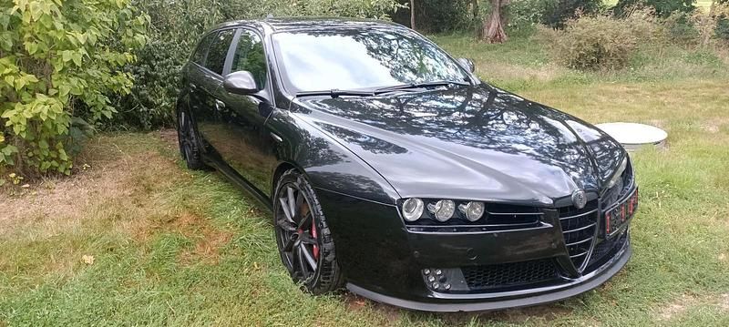 Schwarz Gebraucht 2007 Alfa Romeo 159 Kombi | 2.800 € (Guter Preis) - Bild 1/4