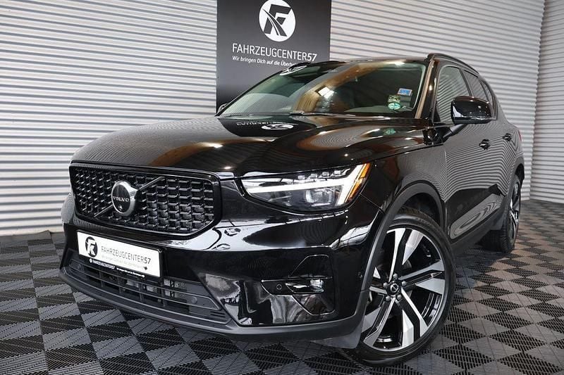 Gebraucht Volvo XC40 Plus 250 PS (183 kW) 2023 Schwarz SUV