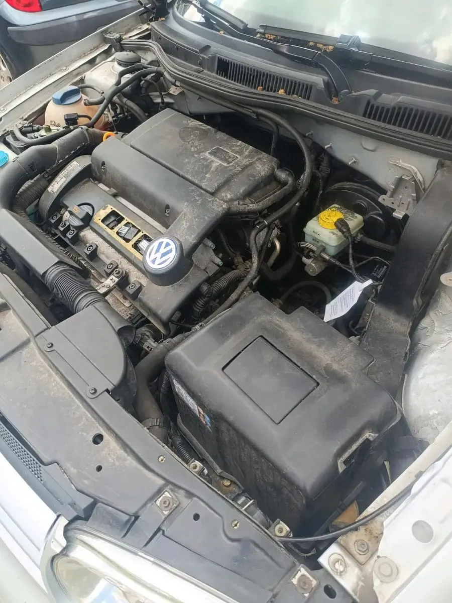 Second-hand VW Golf IV 75 CP (55 kW) 2003 Argintiu Hatchback